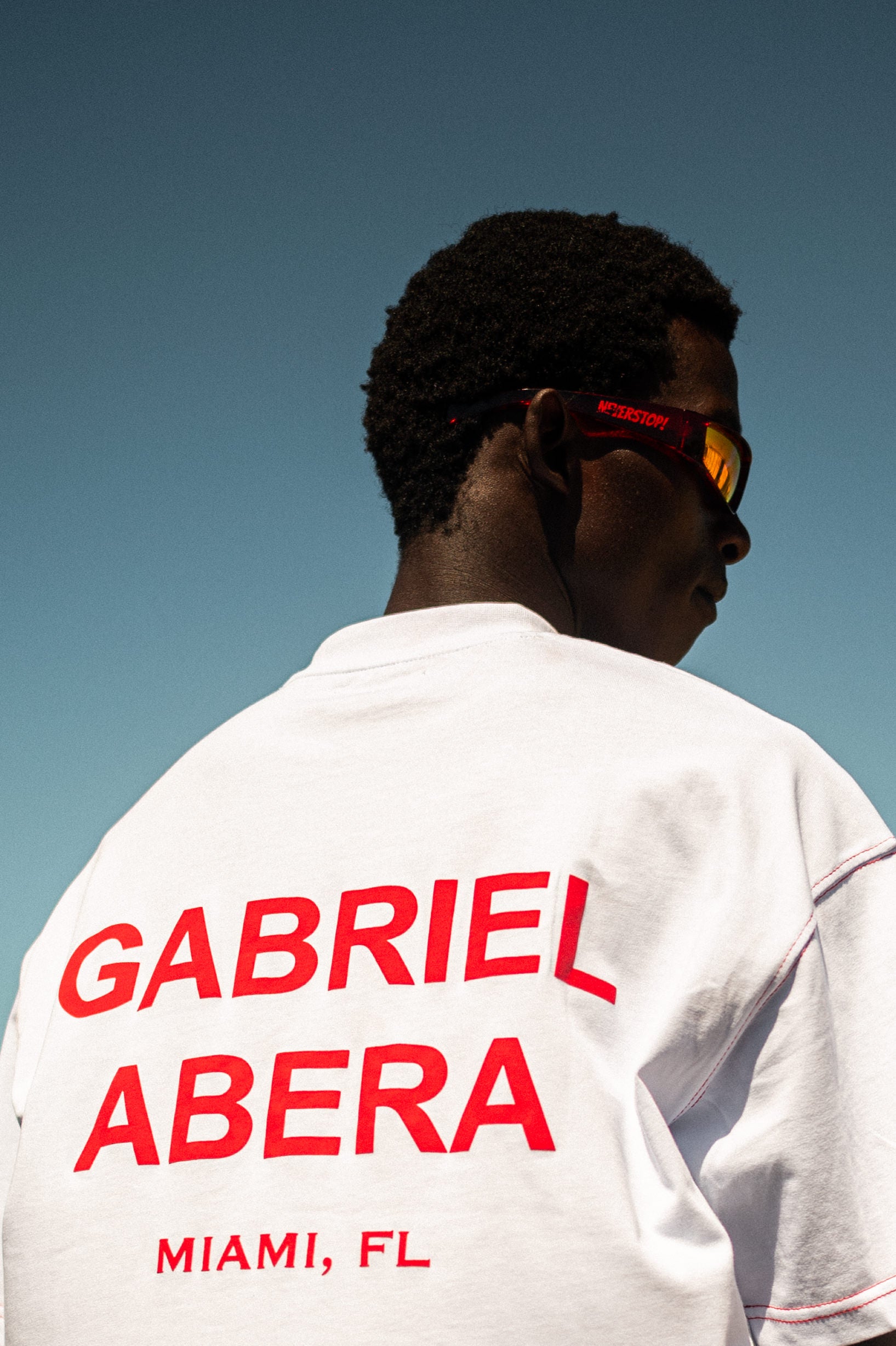 LOGO PUFF T-SHIRT - WHITE/RED