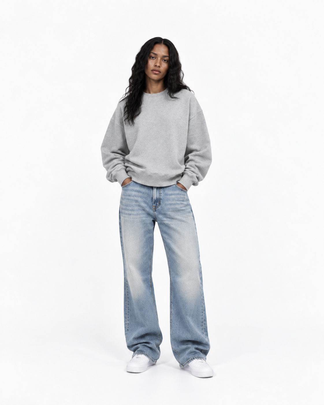 Grauer Unisex Pullover von GABRIEL ABERA als minimalistisches Premium Streetwear Essential