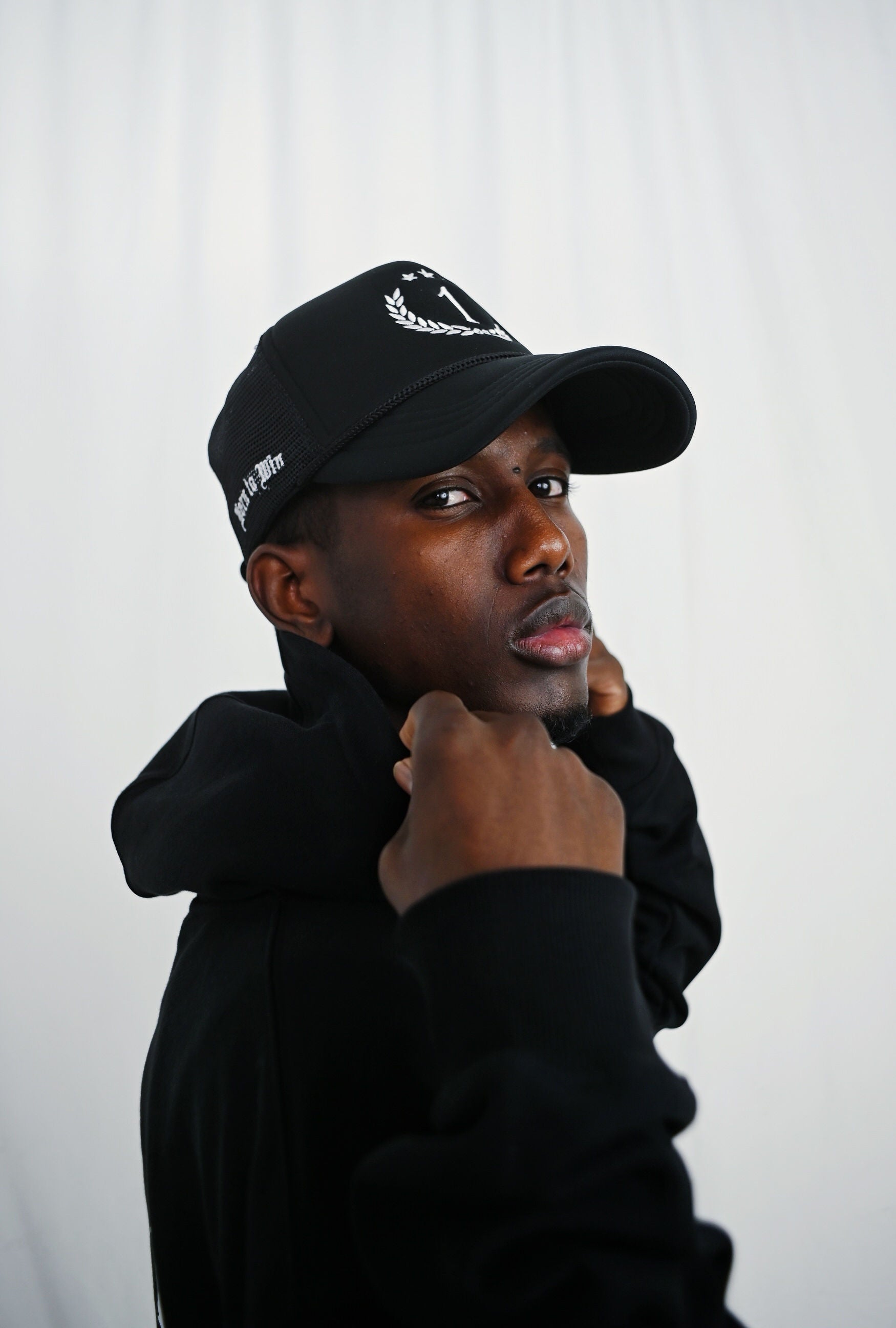 MEDAL FOAM CAP - BLACK