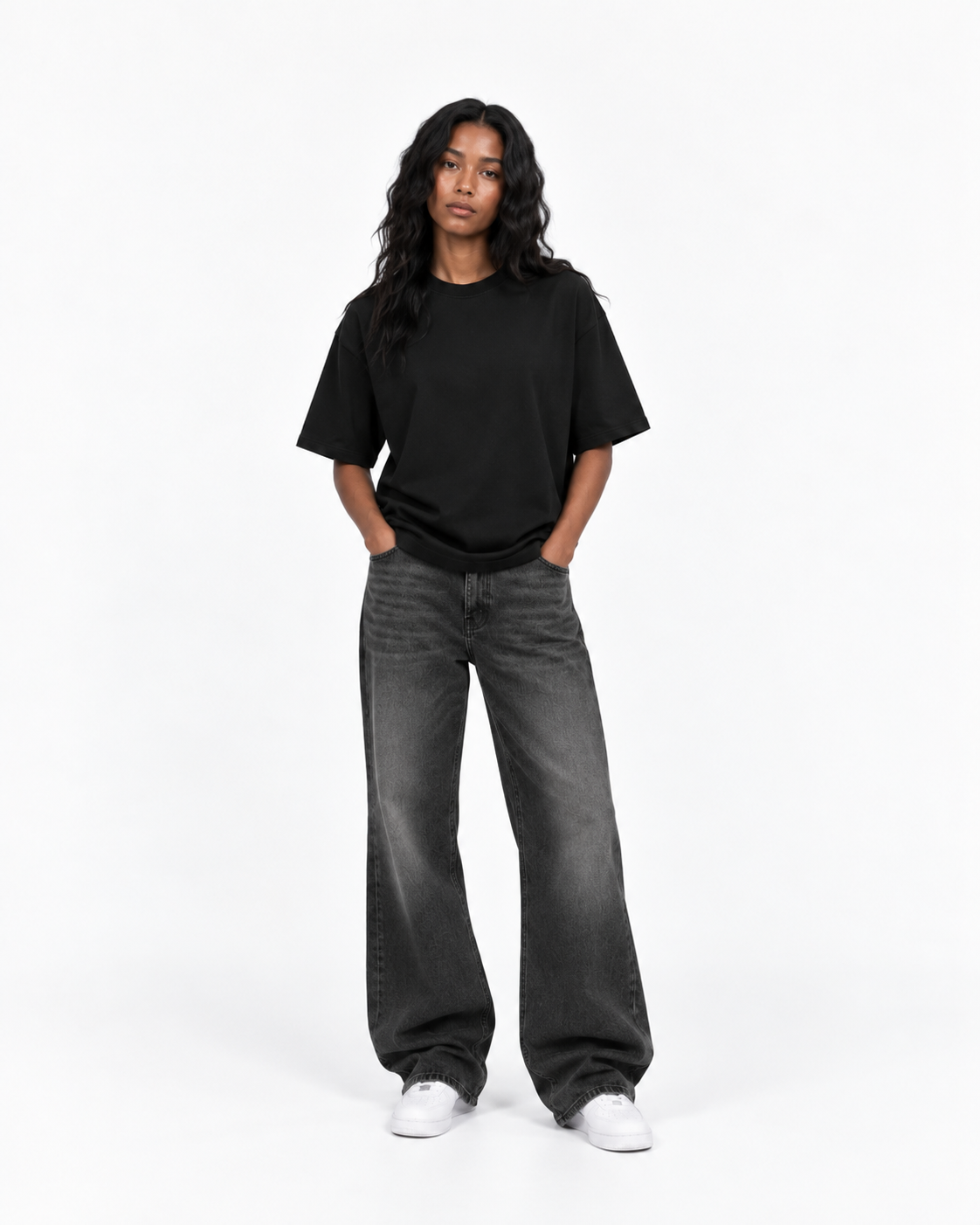 Schwarzes Unisex Streetwear T-Shirt von GABRIEL ABERA als minimalistisches Premium Fashion Essential