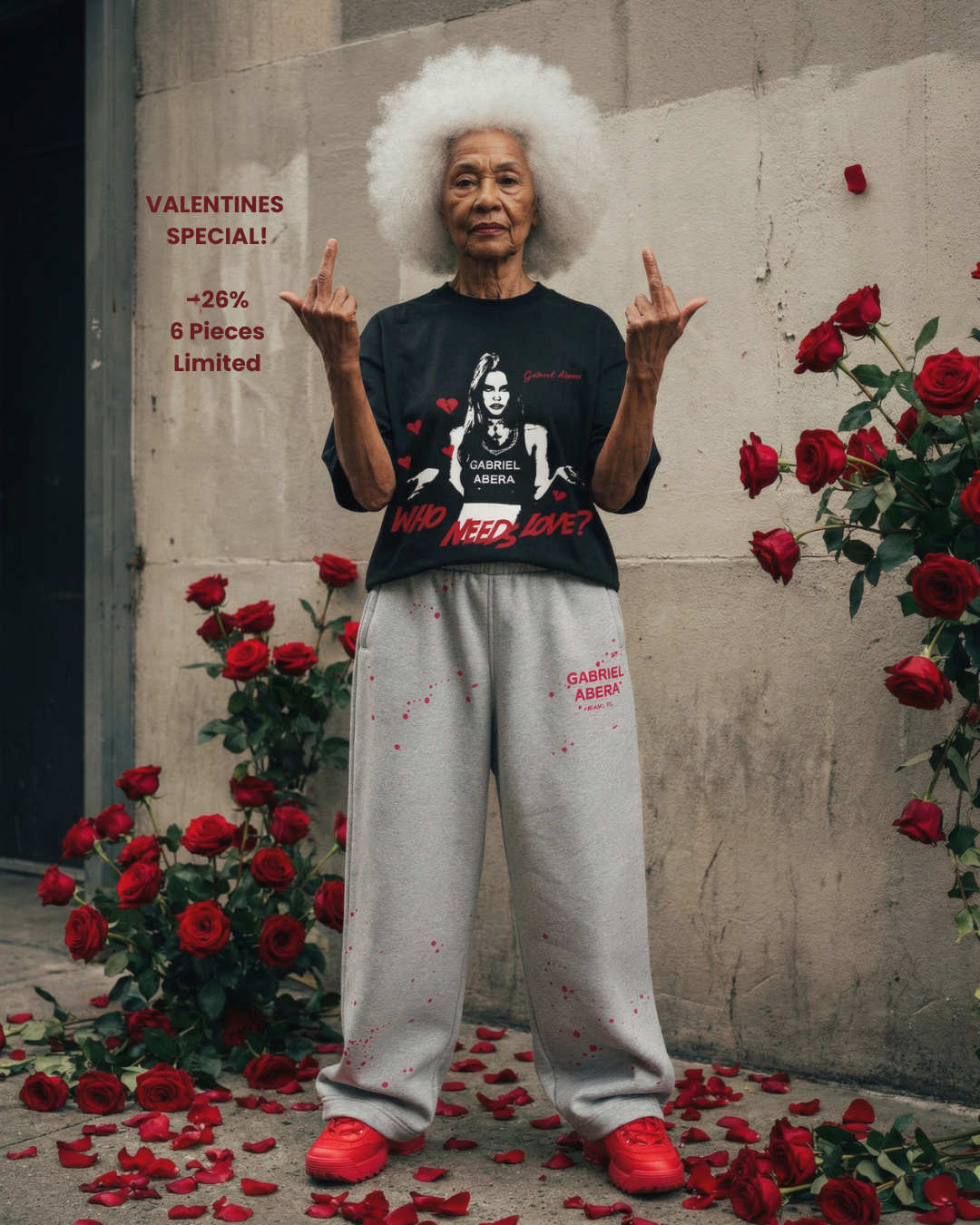 Oma hat das Rebel Heart Tshirt von Gabriel Abera an und zeigt den Mittelfinger.