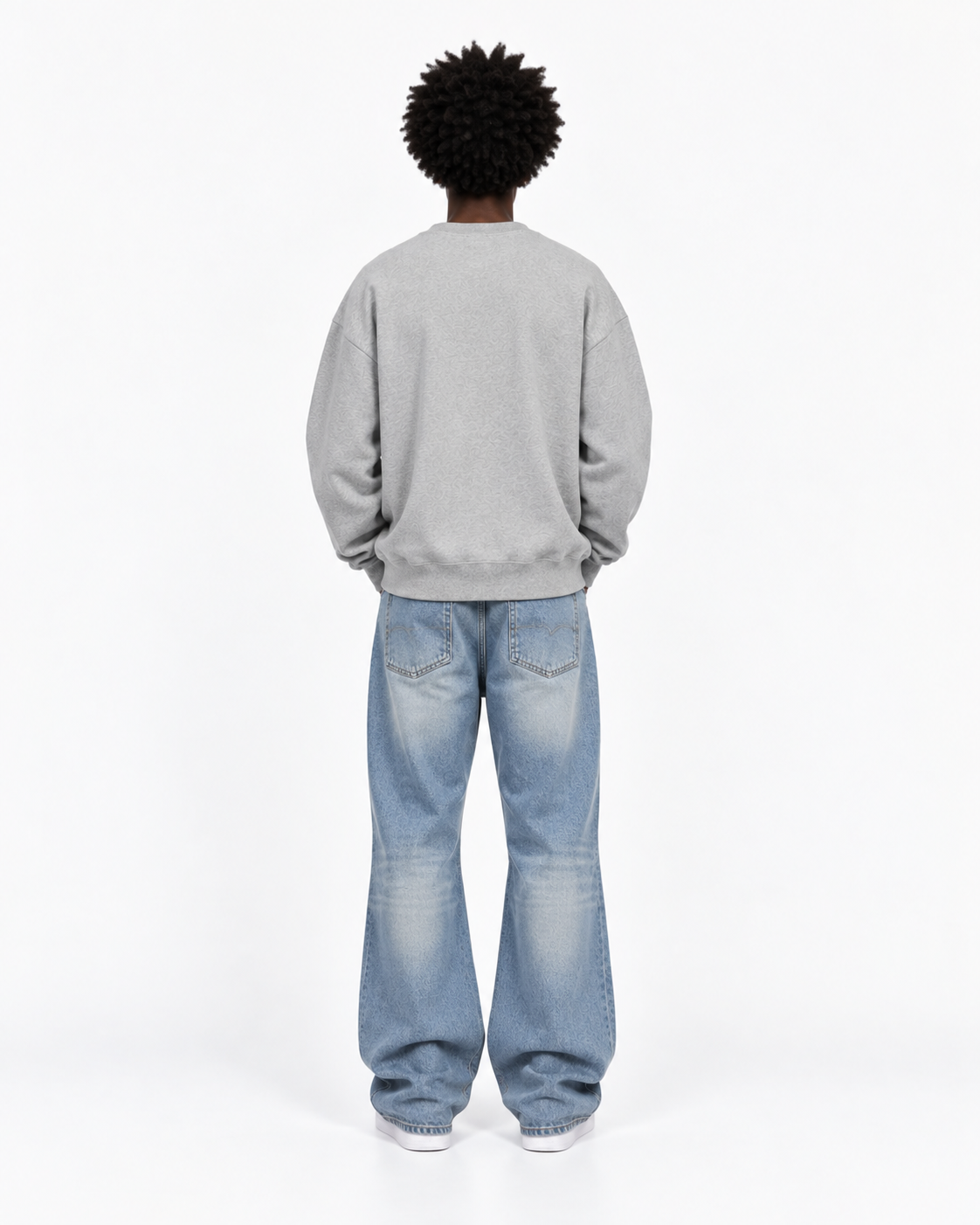 Rückansicht des grauen GABRIEL ABERA Plain Pullis im modernen Unisex Streetwear Fit