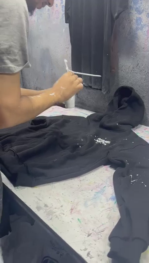 Produktionsvideo der Splattered Collection von Gabriel Abera