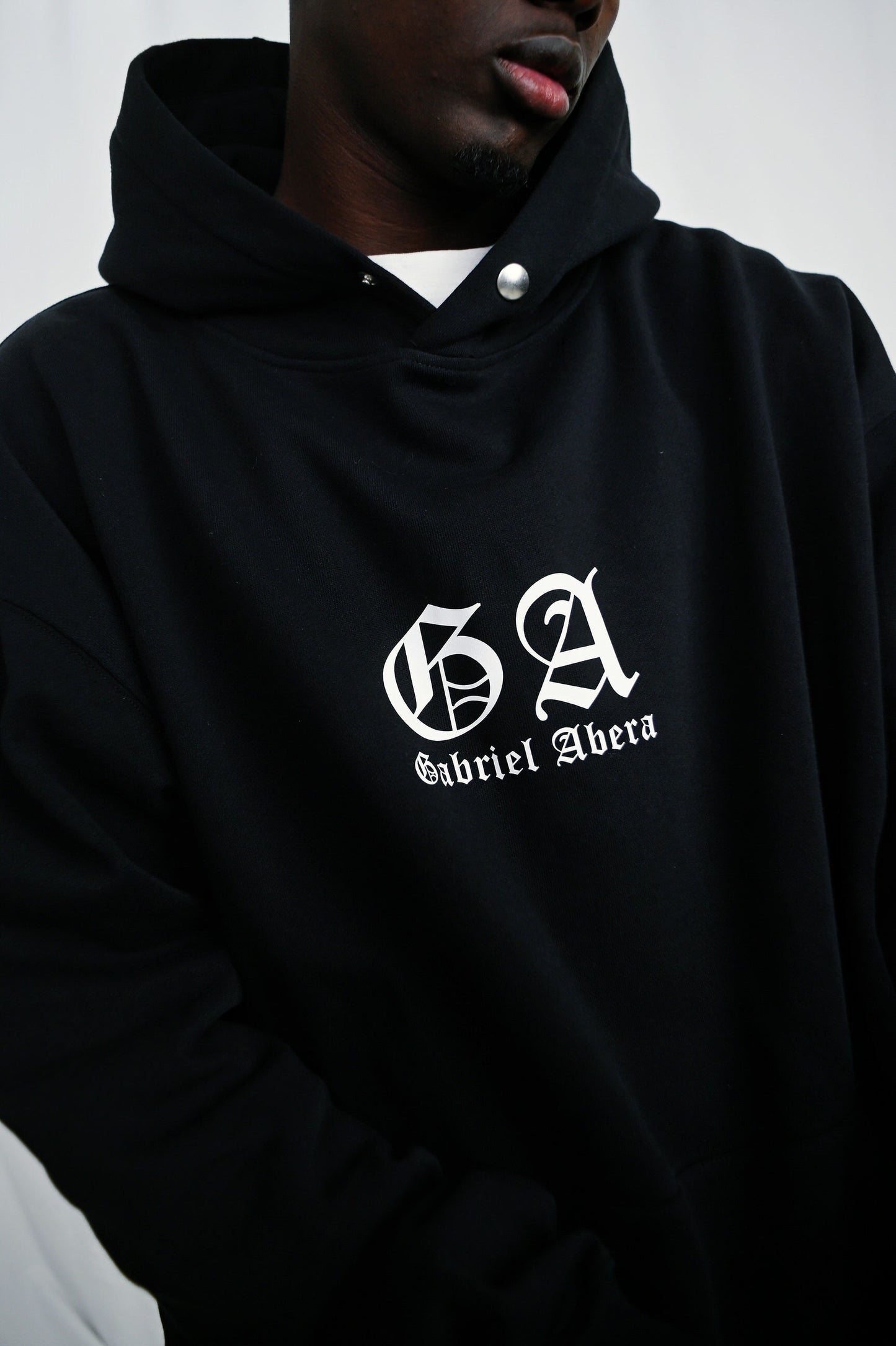 BORN 2 WIN HOODIE - BLACK